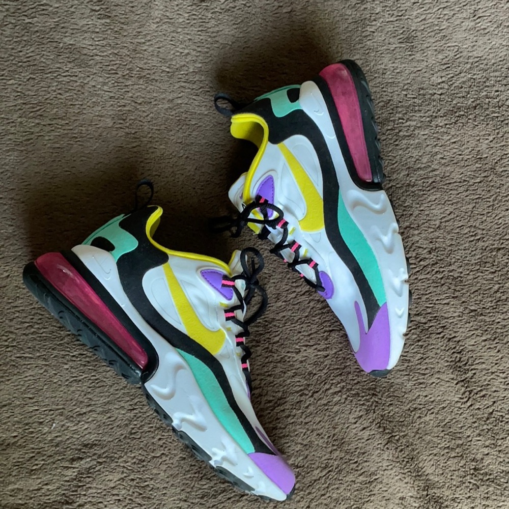 Air Max 270 React